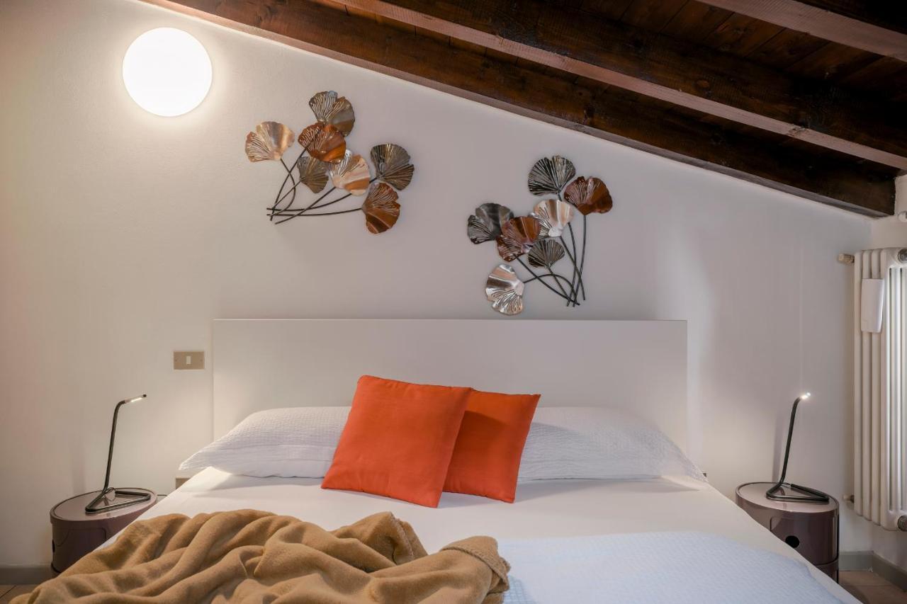 Lovely Mansard Iseo Portelle Holiday With Private Parking And Bike Storage Dış mekan fotoğraf