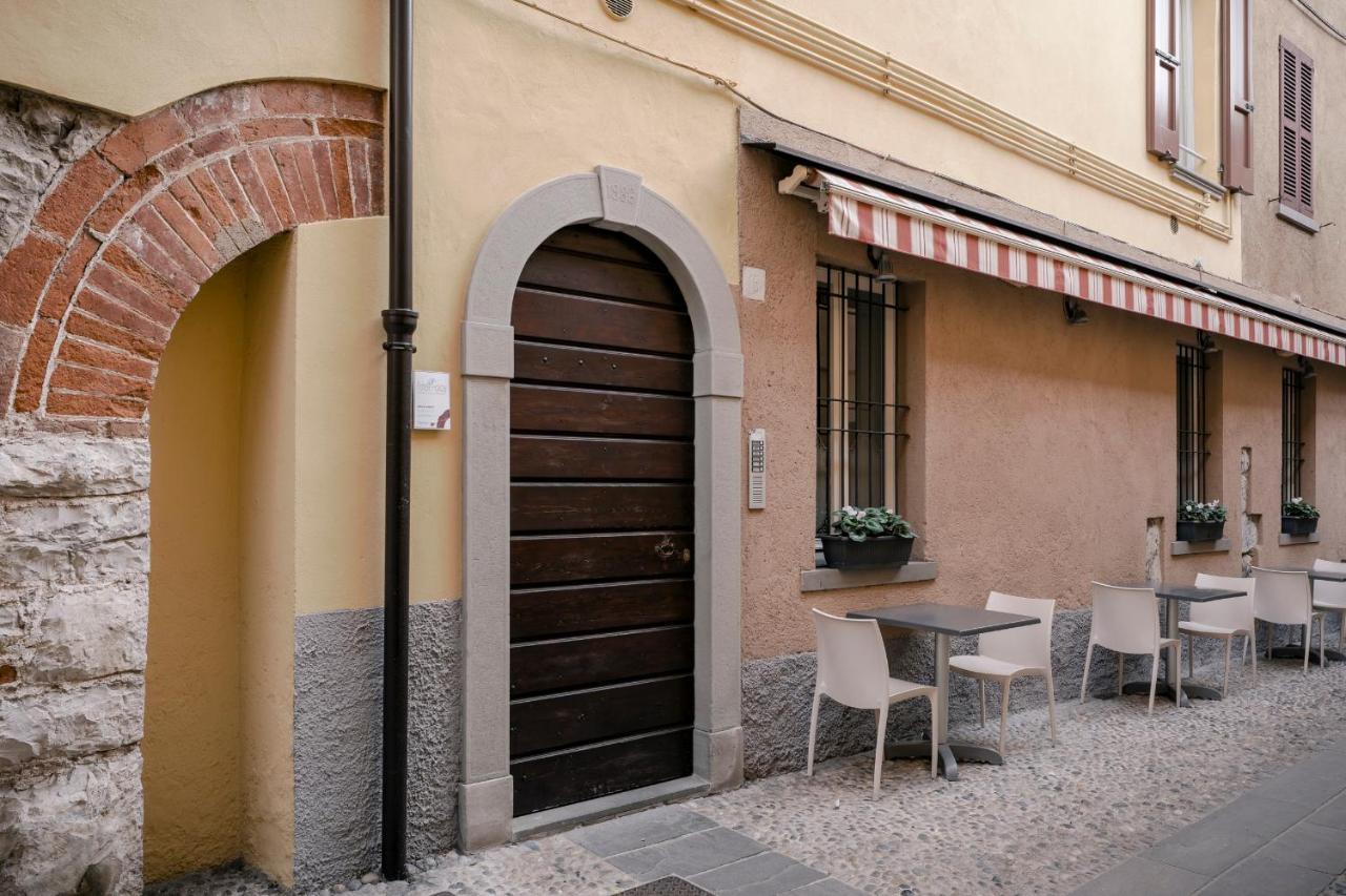 Lovely Mansard Iseo Portelle Holiday With Private Parking And Bike Storage Dış mekan fotoğraf