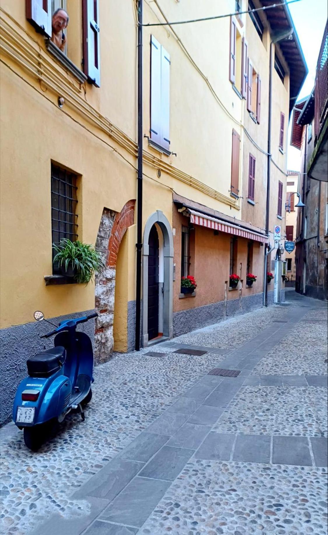 Lovely Mansard Iseo Portelle Holiday With Private Parking And Bike Storage Dış mekan fotoğraf